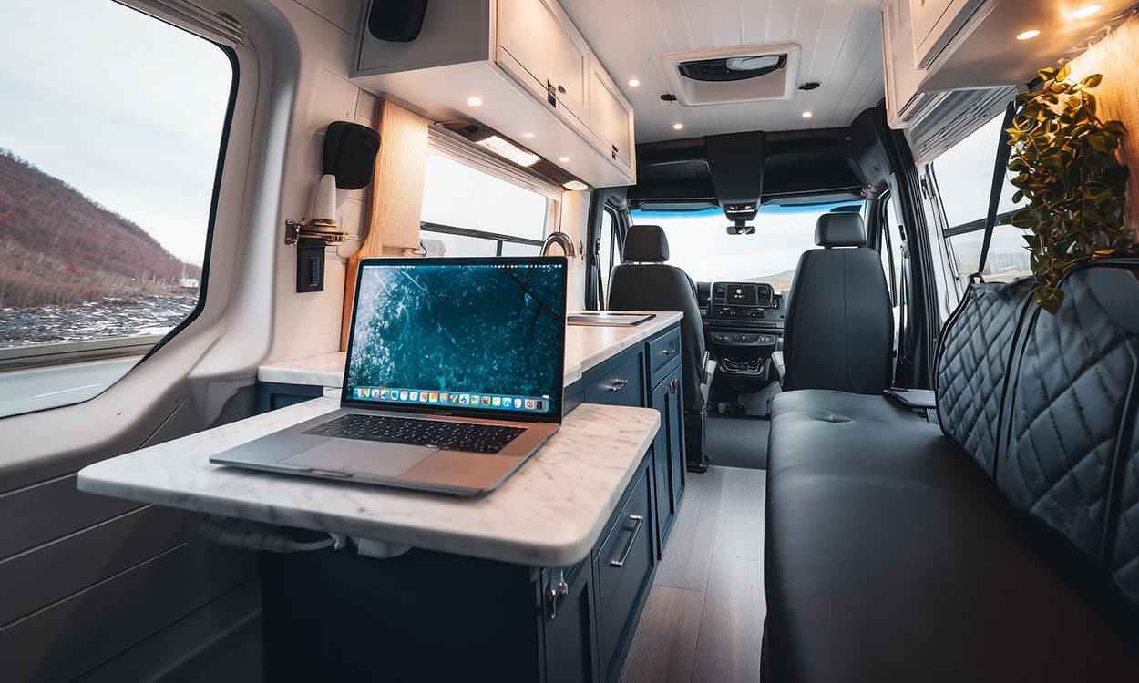 RV & Nomadic Living - Mobile work connectivity on the road
